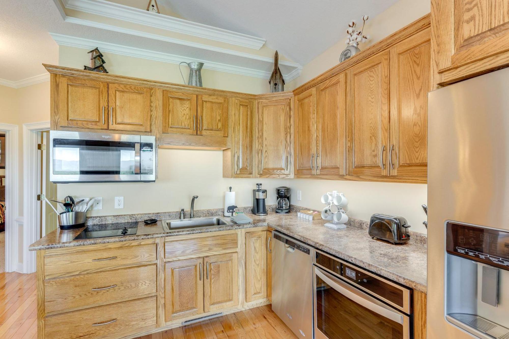 Lake-View Condo With Covered Deck In Hiawassee! エクステリア 写真