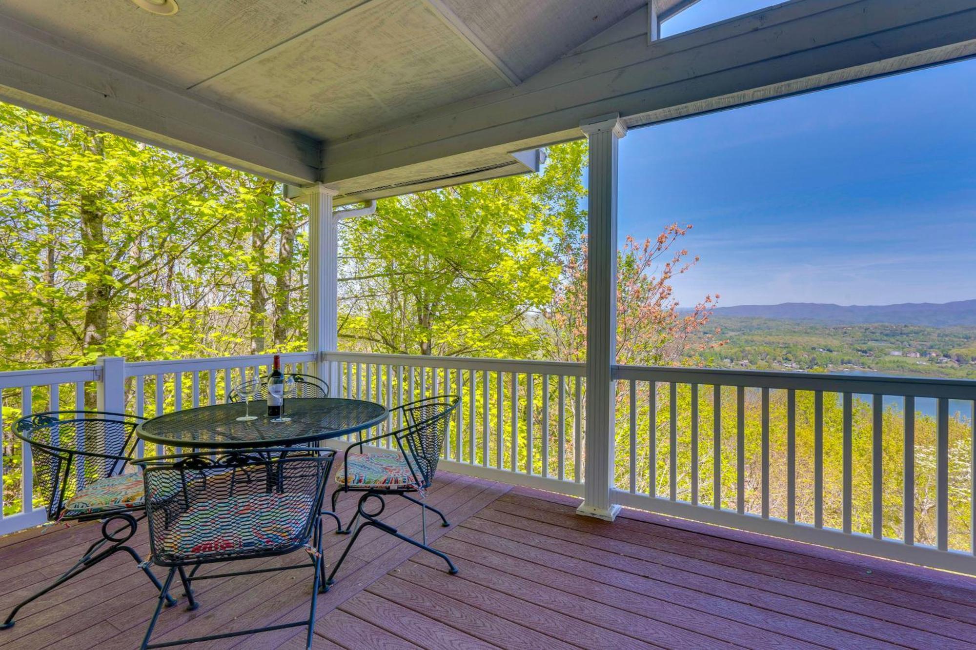Lake-View Condo With Covered Deck In Hiawassee! エクステリア 写真